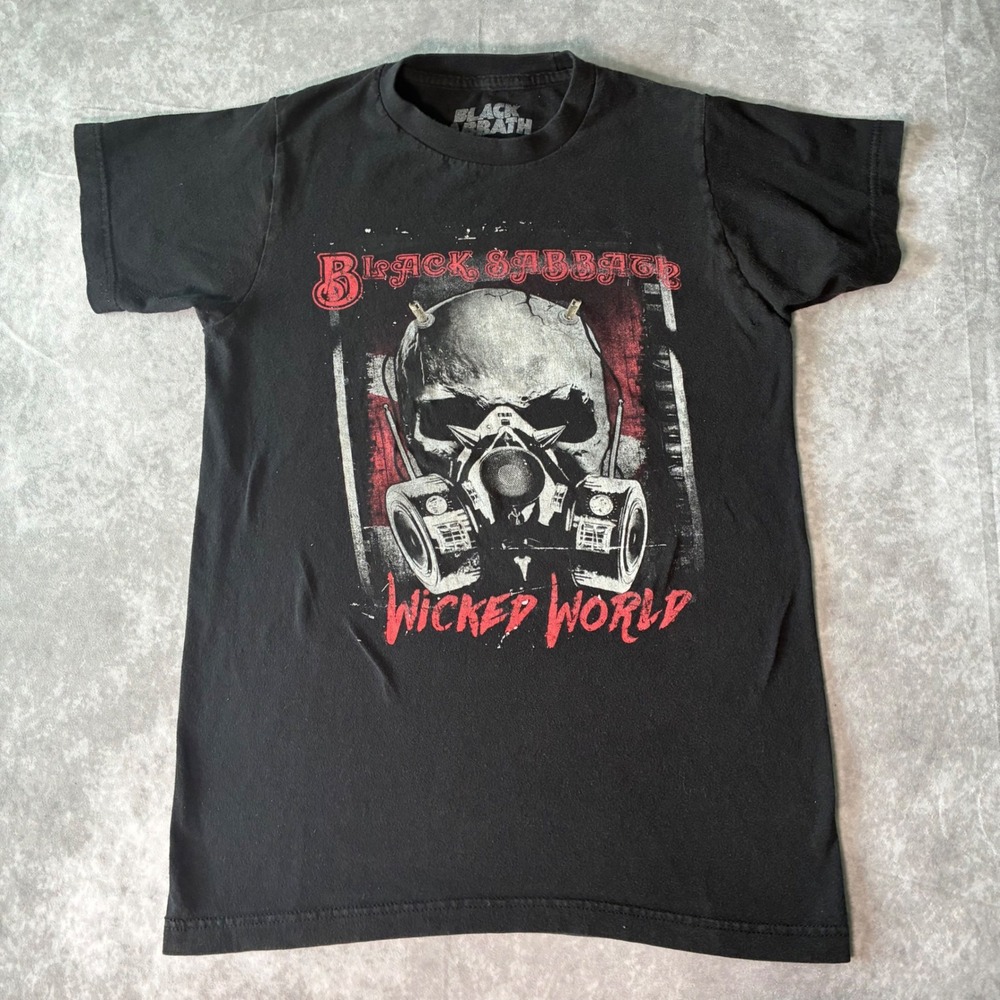 Black Sabbath Wicked World Graphic T-Shirt Mens Small Black‎ Rock Band Tee